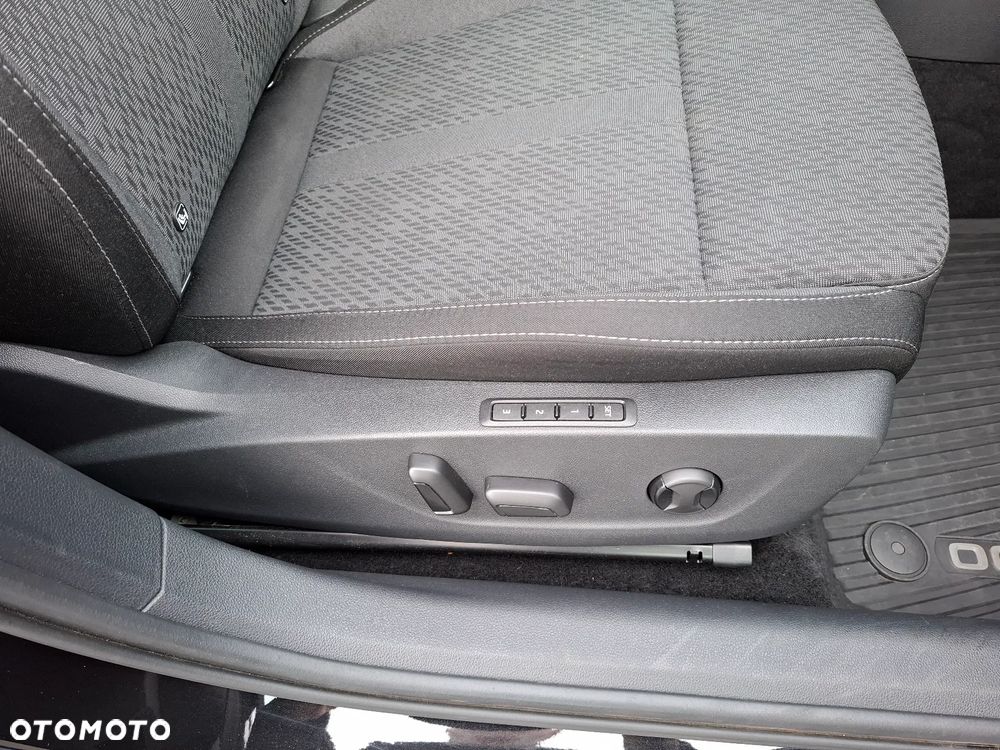 Skoda Octavia 2.0 TDI DSG Style - 14
