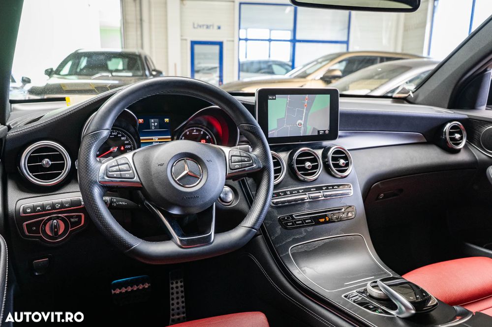 Mercedes-Benz GLC Coupe 250 4Matic 9G-TRONIC AMG Line - 29