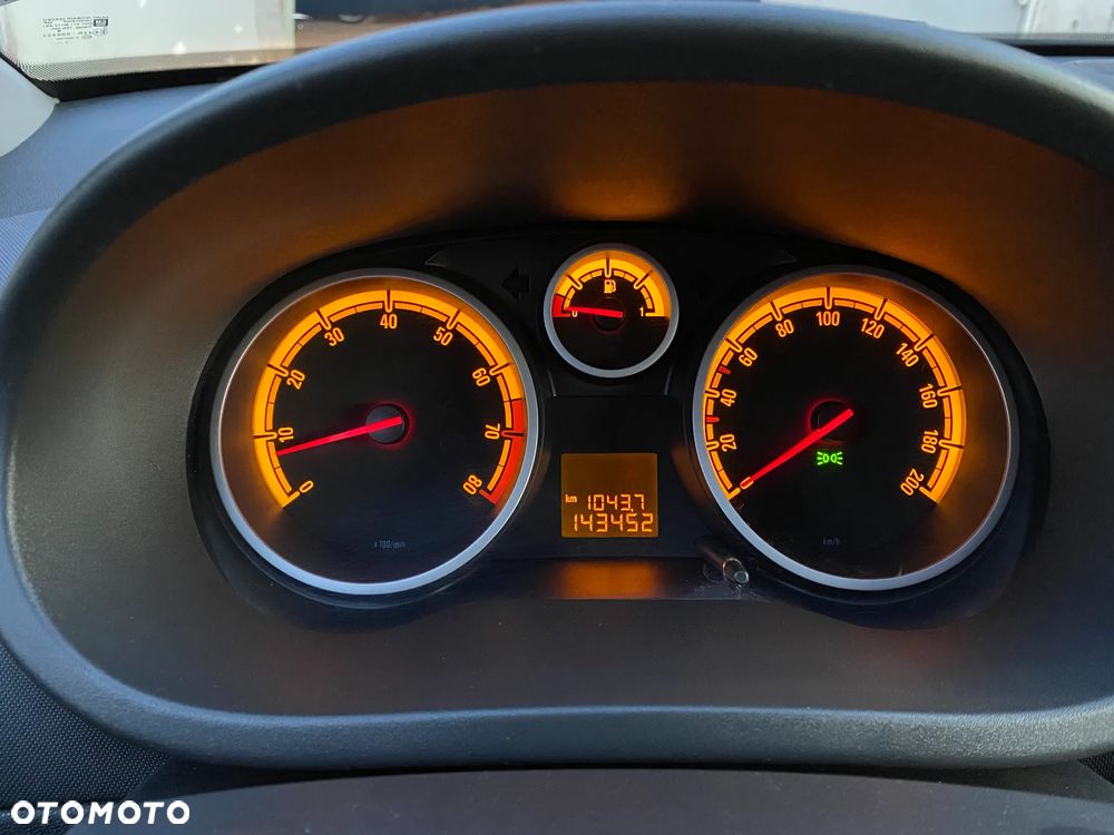 Opel Corsa 1.4 16V Satellite - 26