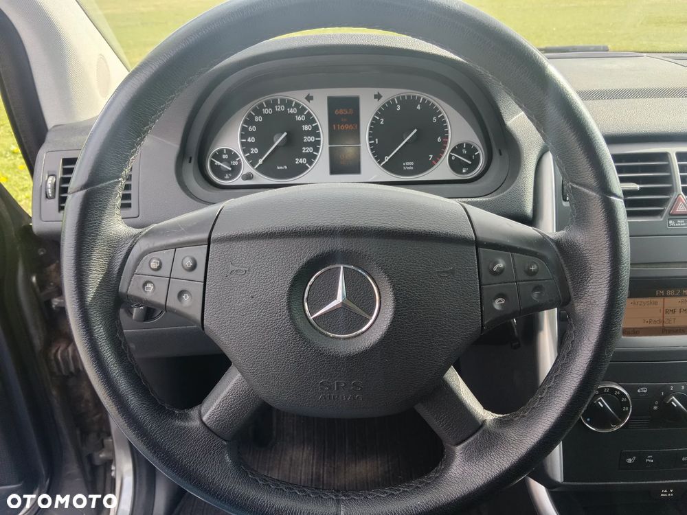 Mercedes-Benz Klasa B 160 BlueEFFICIENCY SPORT EDITION - 27