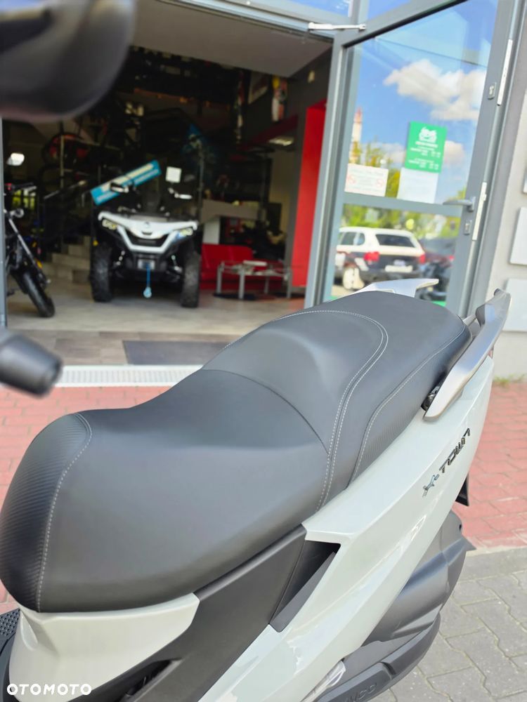 Kymco X-Town - 8