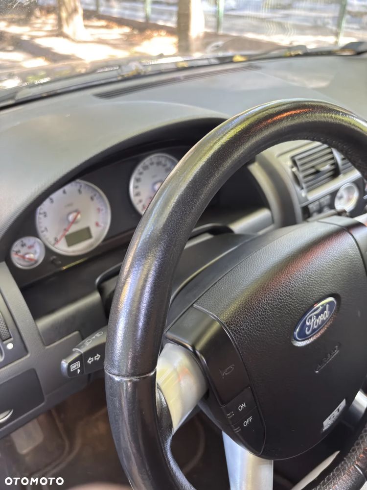 Ford Mondeo V6 ST 220 - 28