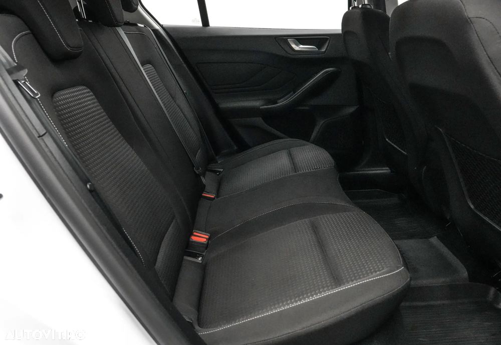 Ford Focus 1.5 EcoBlue Titanium Business - 16