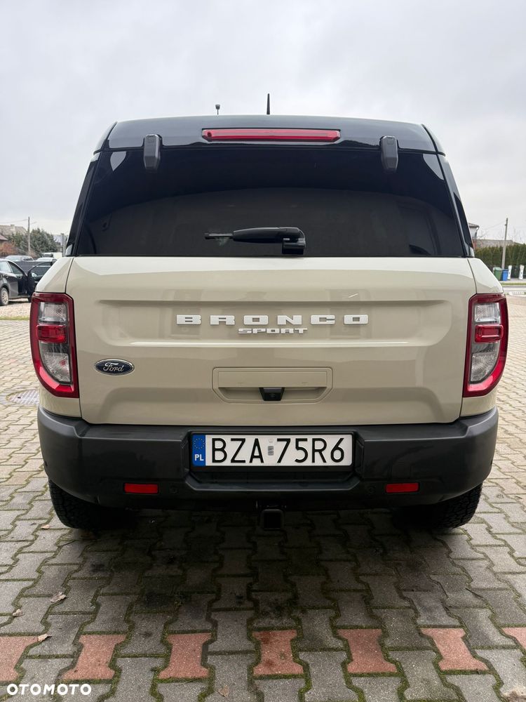 Ford Bronco - 8