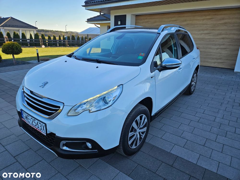 Peugeot 2008 1.2 Pure Tech Style EU6 - 8