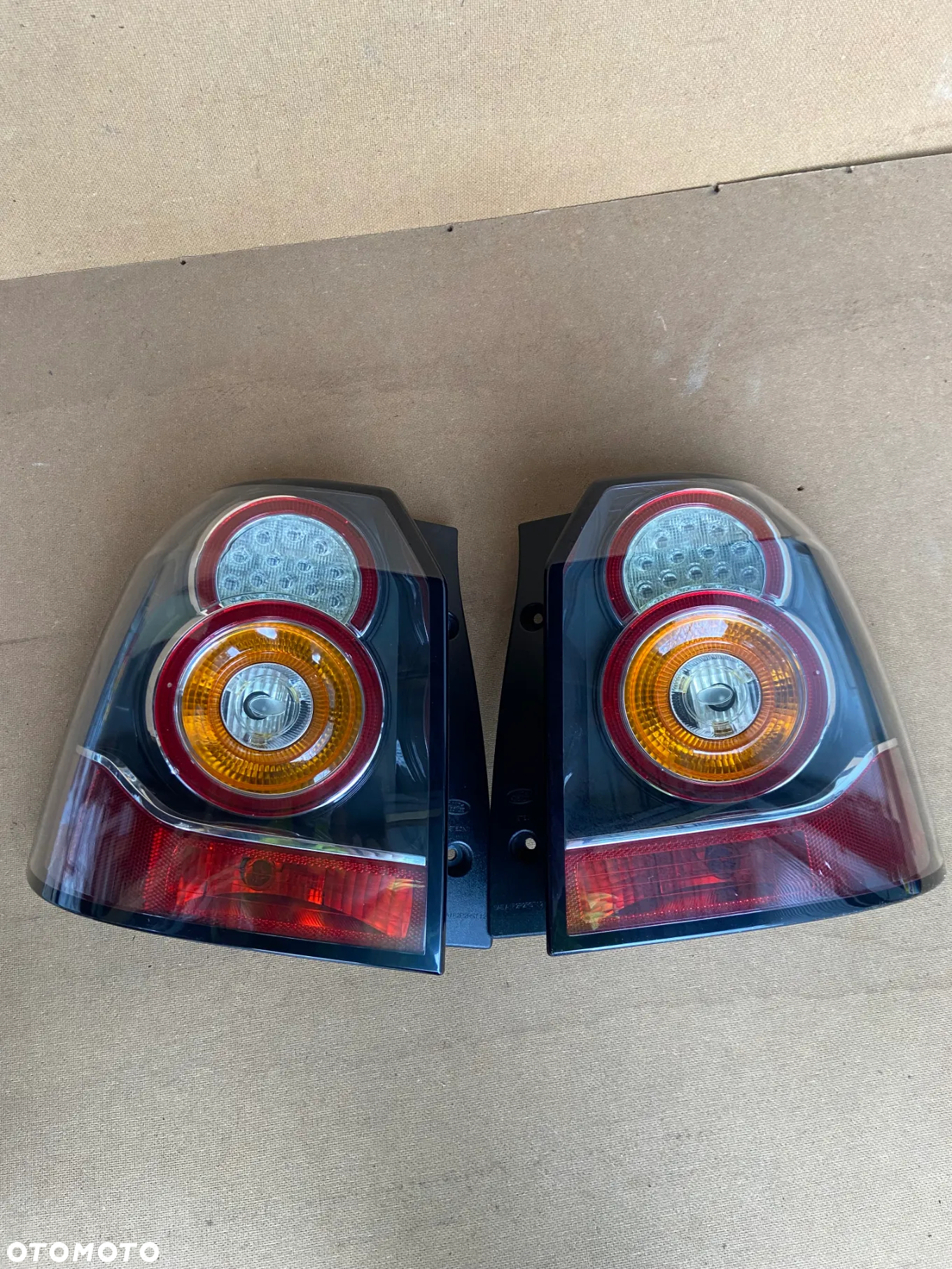 LAND ROVER FREELANDER II LIFT 12- lampa prawy tył, ładna, europa. - 2