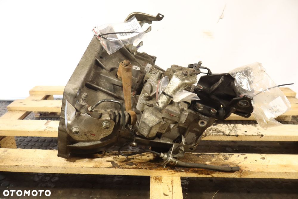 SKRZYNIA BIEGÓW 5 BIEGOWA YARIS III 1.0 20TT06 - 3