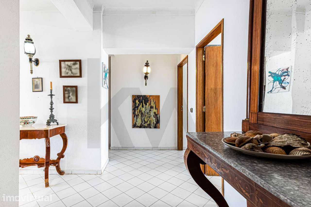Apartamento T2+2 na Praia da Rocha. Vista-mar incrível! - Grande imagem: 3/28