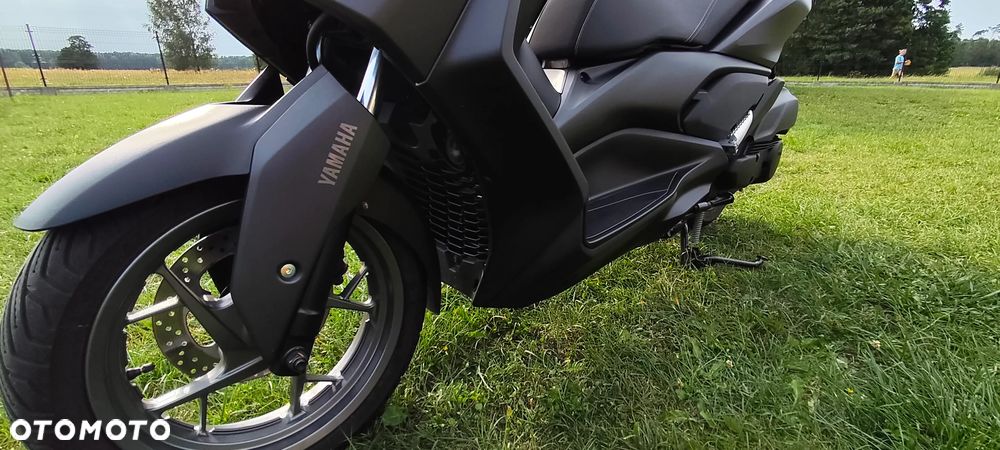 Yamaha X-max - 12