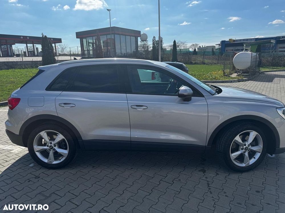 Audi Q3 2.0 40 TDI quattro S tronic Basic - 7