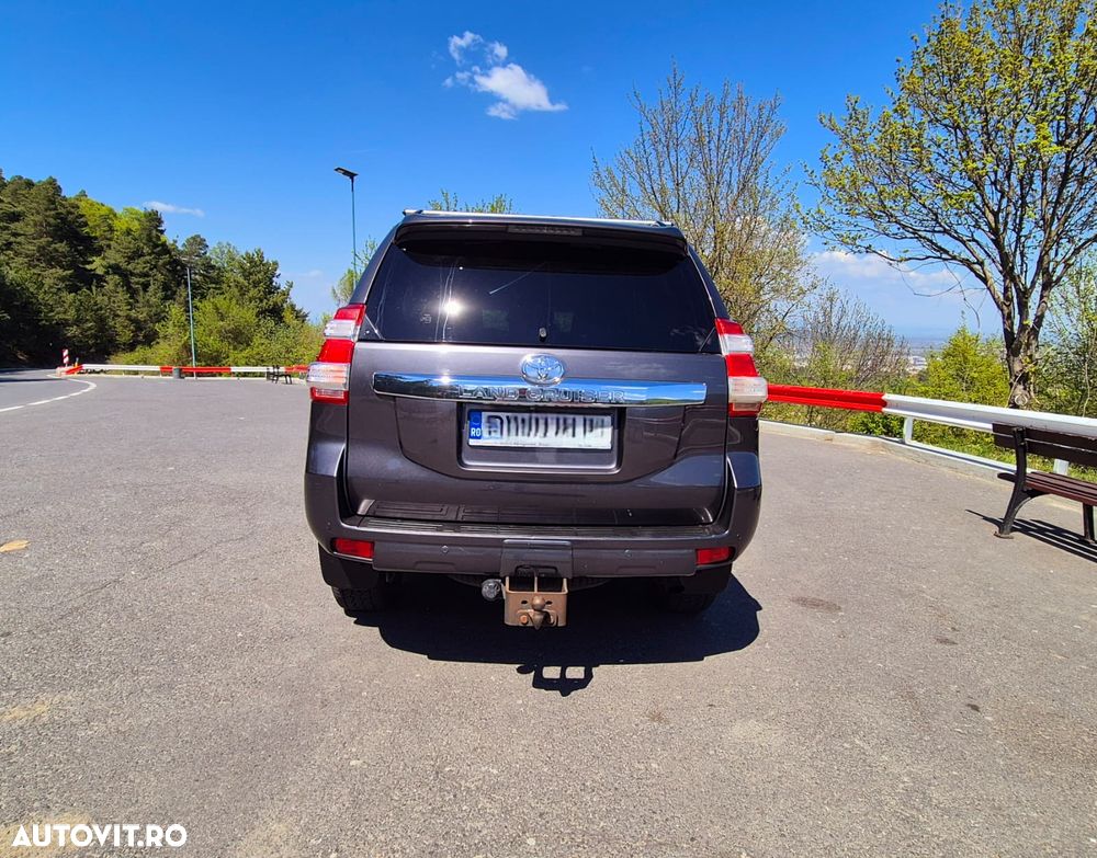 Toyota Land Cruiser 2.8l Turbo D-4D A/T AVS Luxury - 5