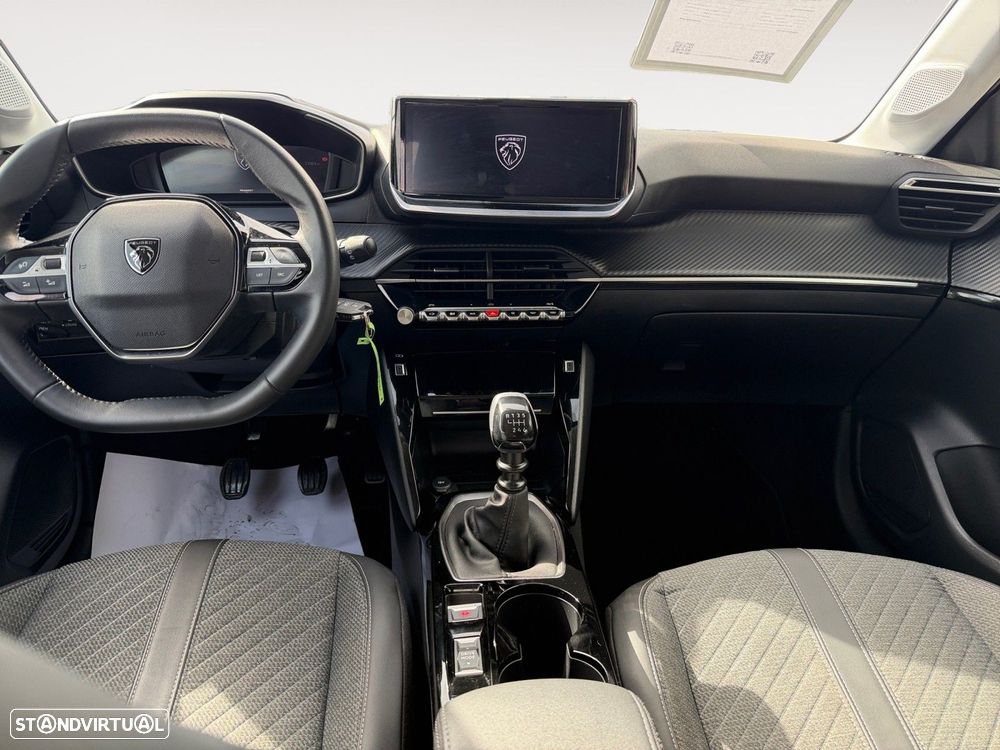 Peugeot 208 1.2 PureTech Allure — fotografia 10