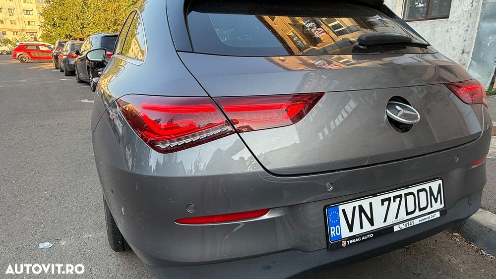 Mercedes-Benz CLA 180 - 1
