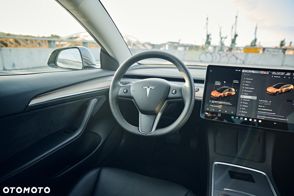 Tesla Model 3 Long Range AWD - 15