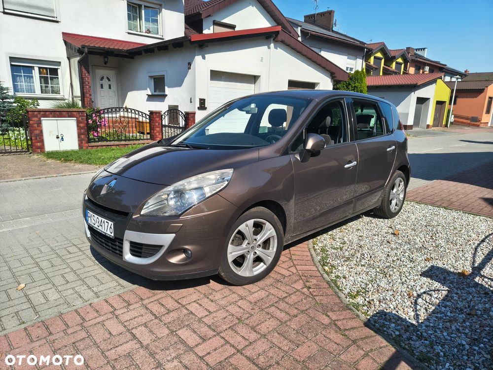Renault Scenic - 1