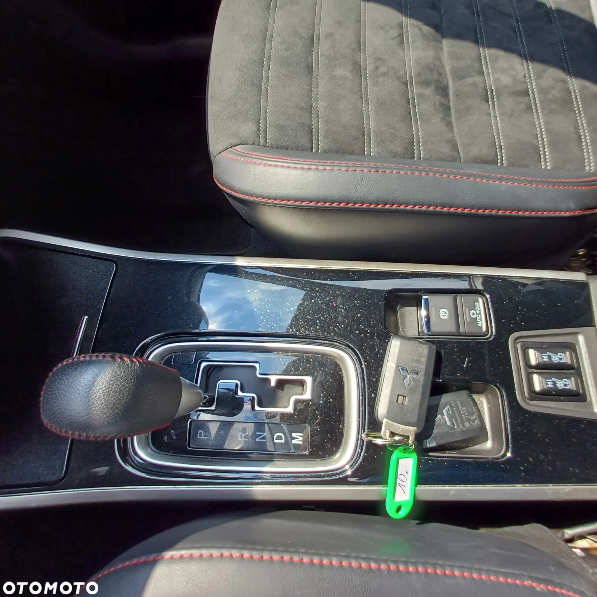 Mitsubishi Outlander - 13