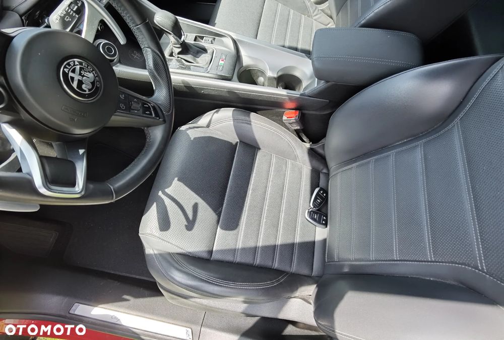 Alfa Romeo Tonale 1.5 VGT Veloce - 19