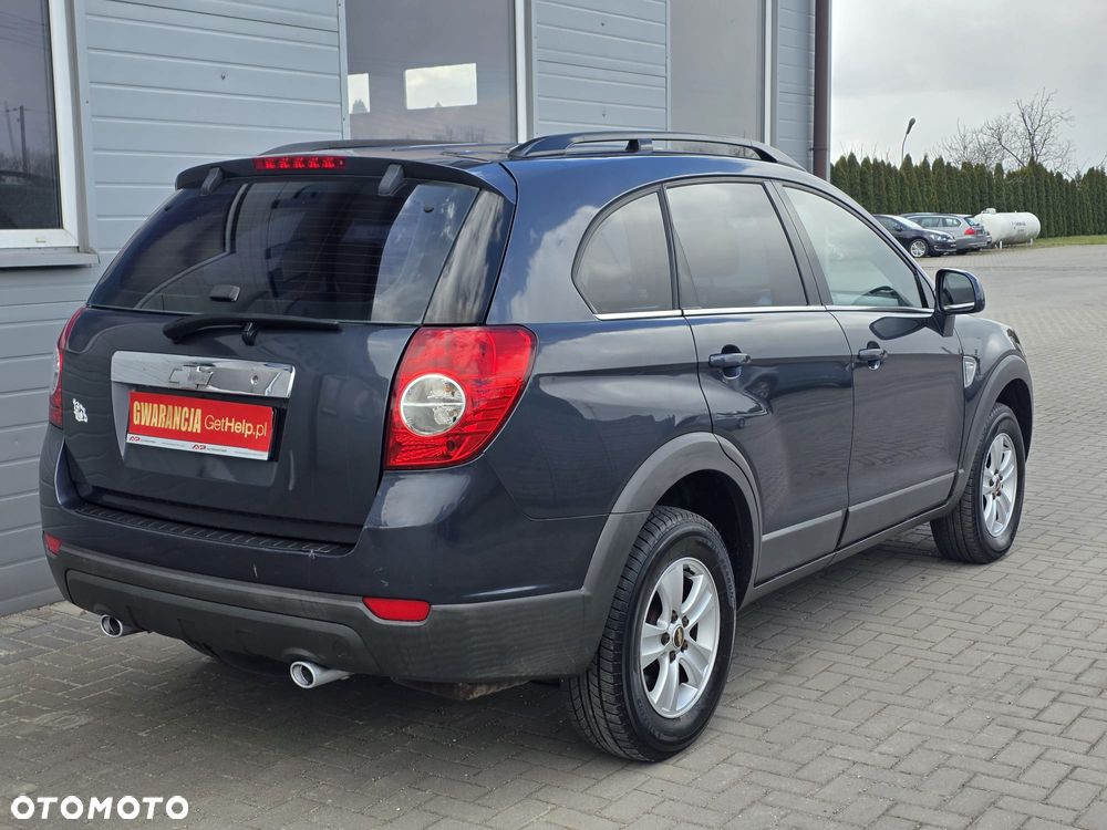 Chevrolet Captiva 2.4 LS 5os - 15