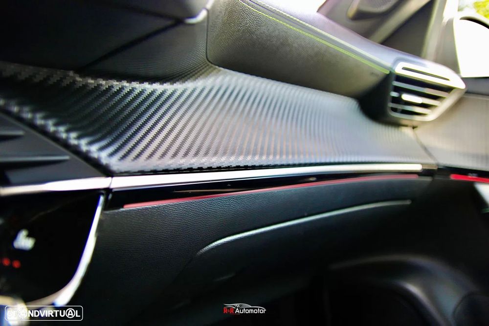 Peugeot e-2008 50 kWh GT - 14