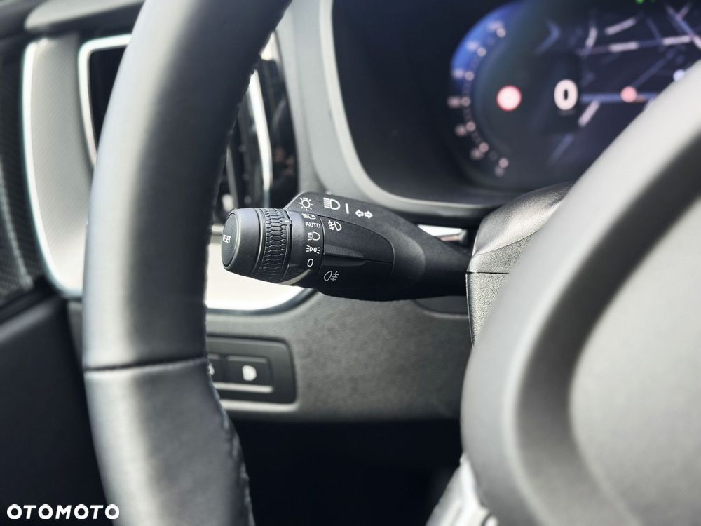 Volvo XC 60 - 25