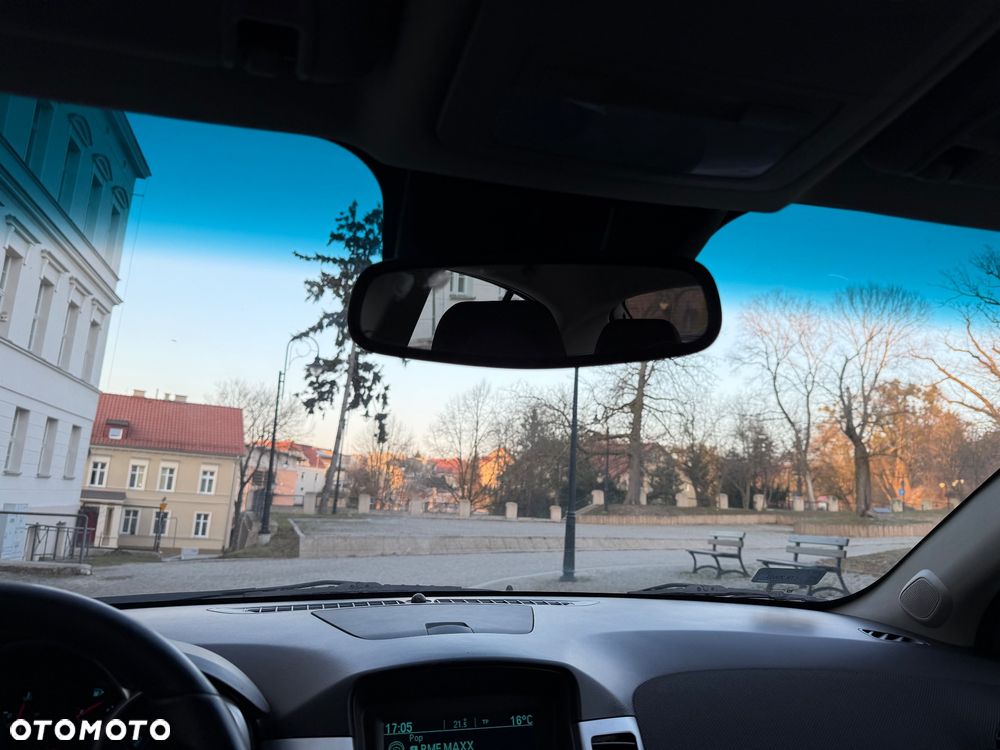 Chevrolet Cruze 1.6 LT - 33