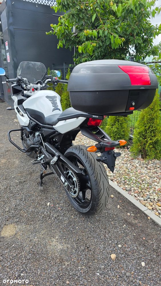 Yamaha XJ - 9