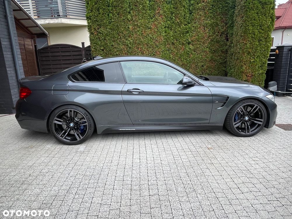 BMW M4 - 5