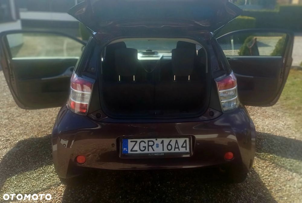 Toyota iQ 1.0 Luna CVT - 2