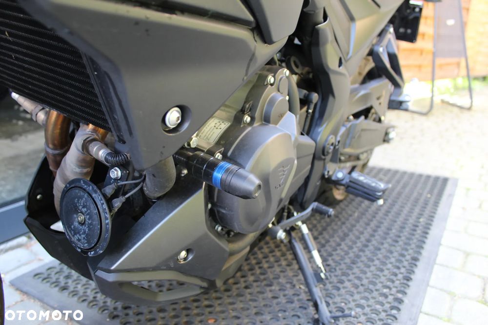 VOGE 500R - 9