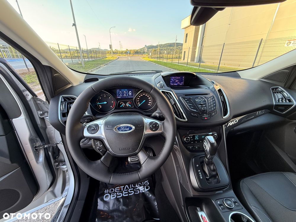 Ford Kuga 2.0 TDCi 4WD Titanium - 29