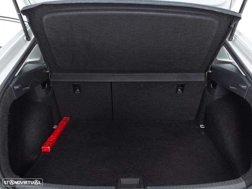 VW Taigo 1.0 TSI - 12