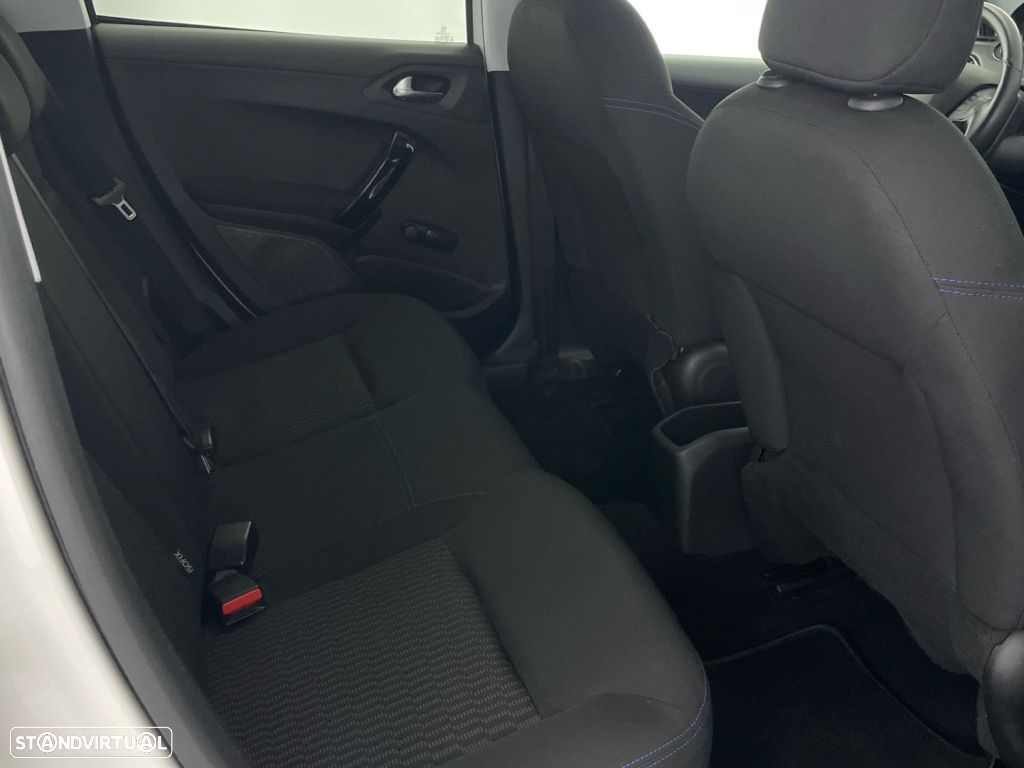 Peugeot 208 1.2 PureTech Active - 25
