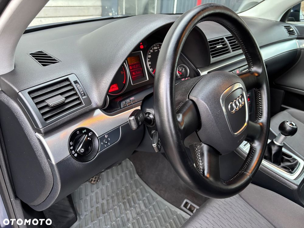 Audi A4 Limousine 1.8 T - 18
