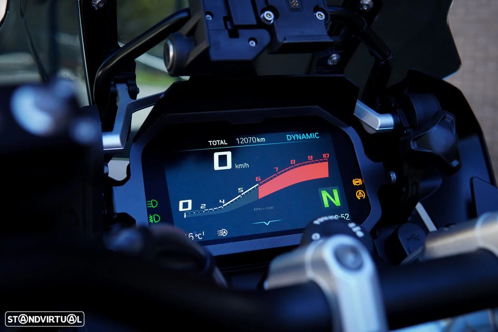 BMW R 1250 GS Adventure TRIPLE BLACK C/ AKRAPOVIC - 25