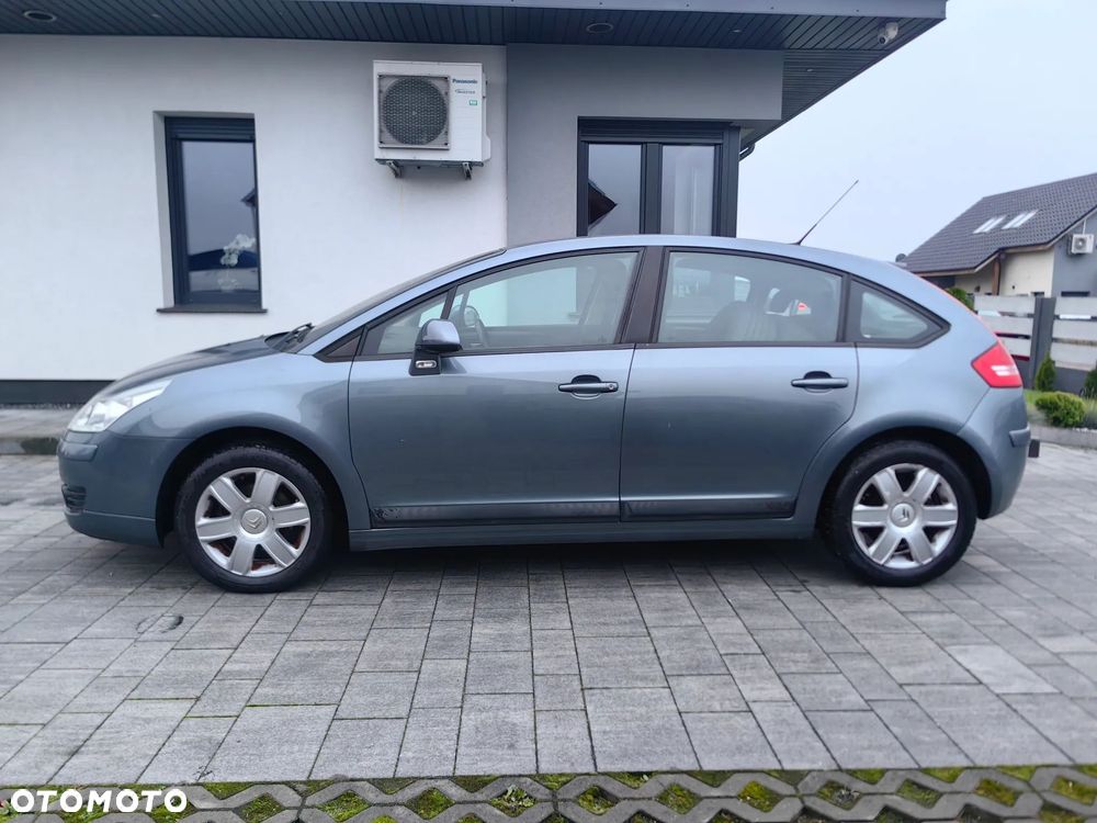 Citroën C4 1.6 16V Automatik Confort - 16