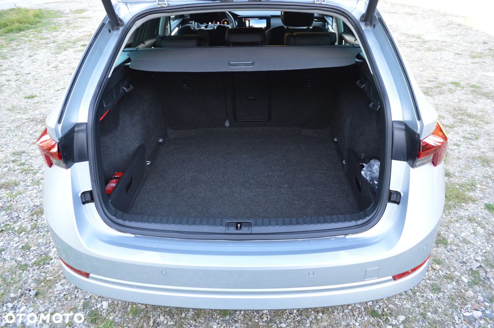 Skoda Octavia 1.5 TSI ACT Style - 18