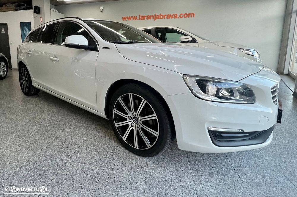 Volvo V60 2.4 D6 Summum AWD Phev - 1