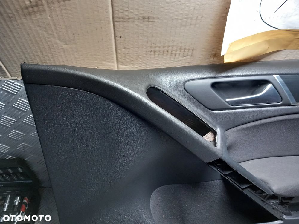 VW GOLF VI BOCZKI DRZWI 3 DRZWI - 2