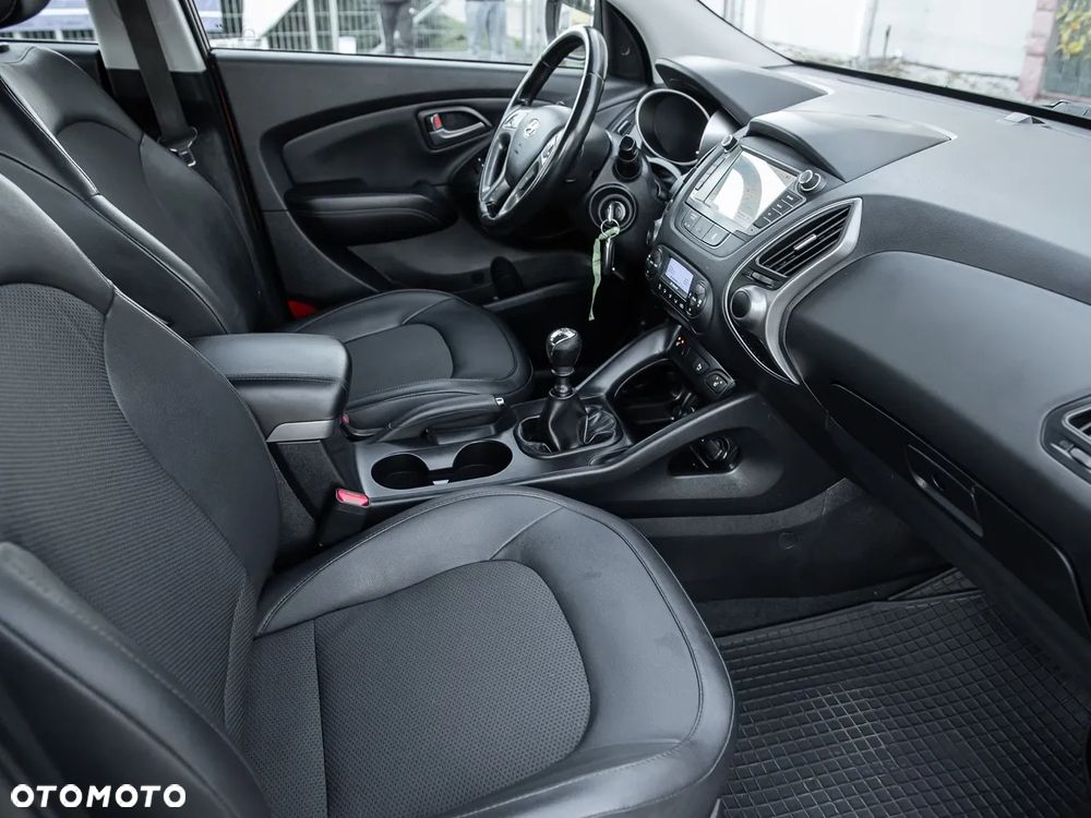 Hyundai ix35 1.6 2WD UEFA EURO 2012 Edition - 28