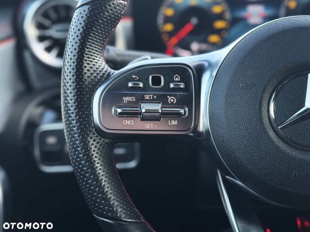 Mercedes-Benz CLA - 9