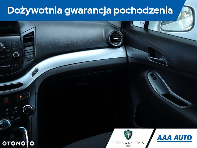Chevrolet Orlando - 10
