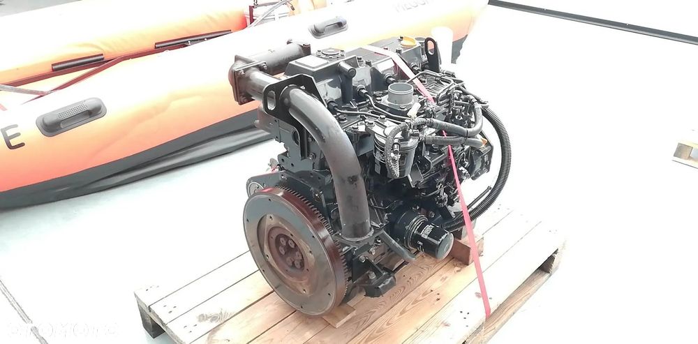 SILNIK YANMAR 4TNV98 44.9 kW 15 366 zł netto - 5