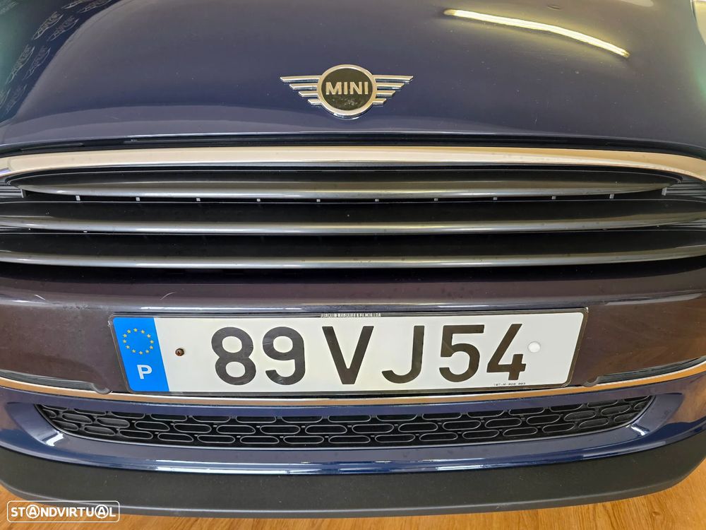 MINI 5 Portas Cooper D Auto - 3
