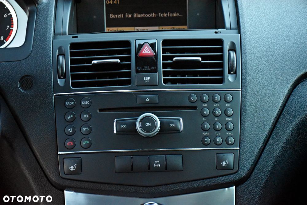 Mercedes-Benz Klasa C 200 7G-TRONIC Avantgarde Edition - 36