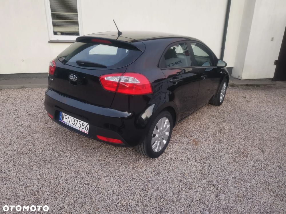 Kia Rio 1.2 Attract - 3