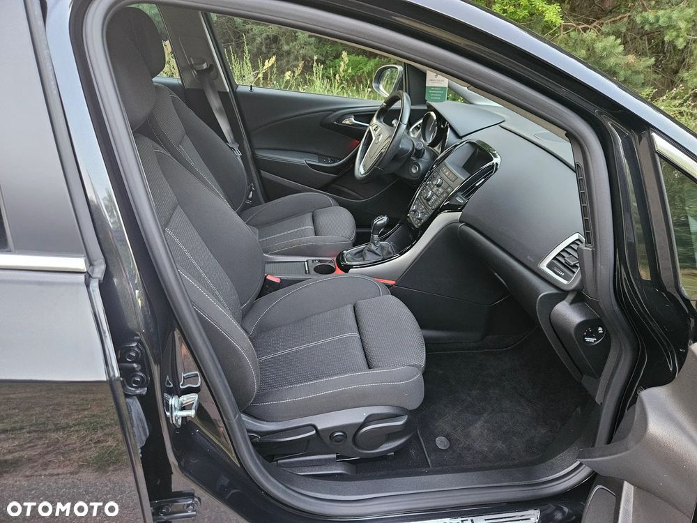 Opel Astra 2.0 CDTI Exklusiv - 26