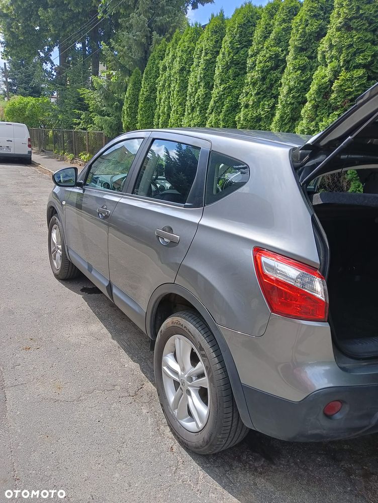 Nissan Qashqai - 2