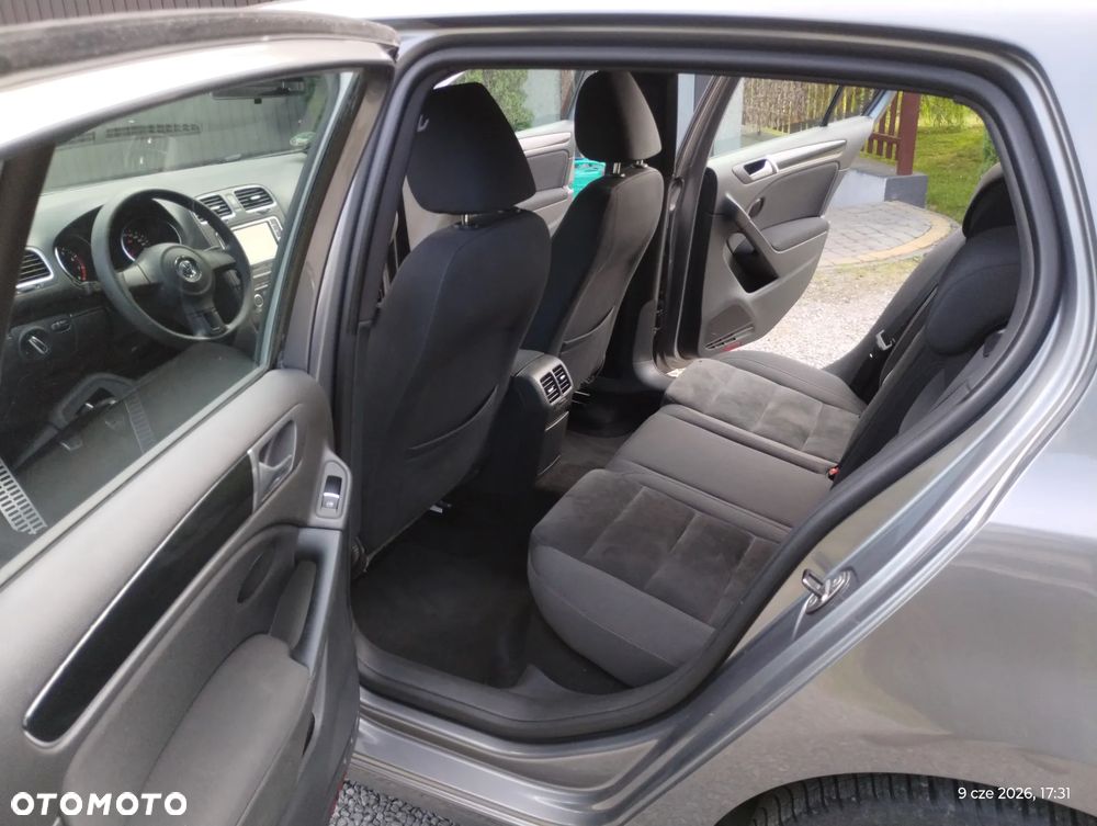 Volkswagen Golf - 29