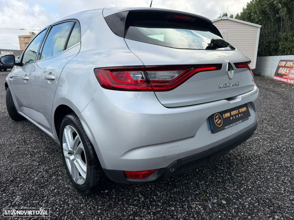 Renault Mégane 1.5 dCi Confort SS - 22