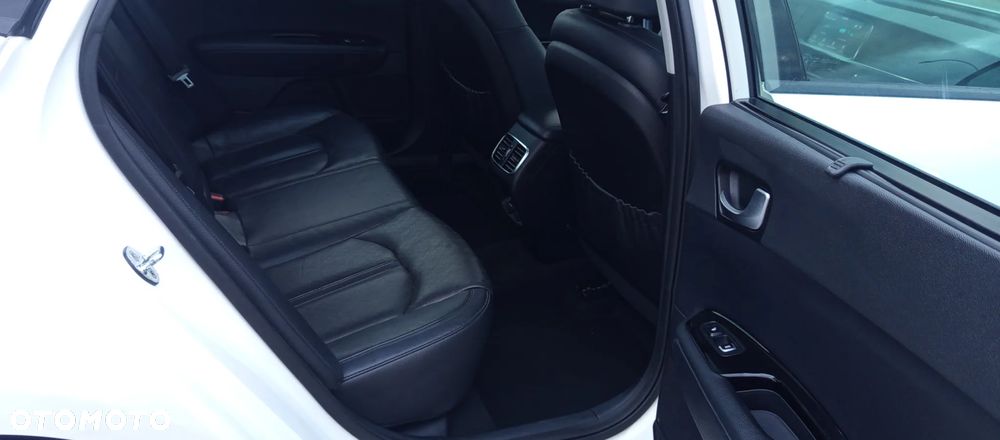 Kia Optima Plug-in Hybrid - 25